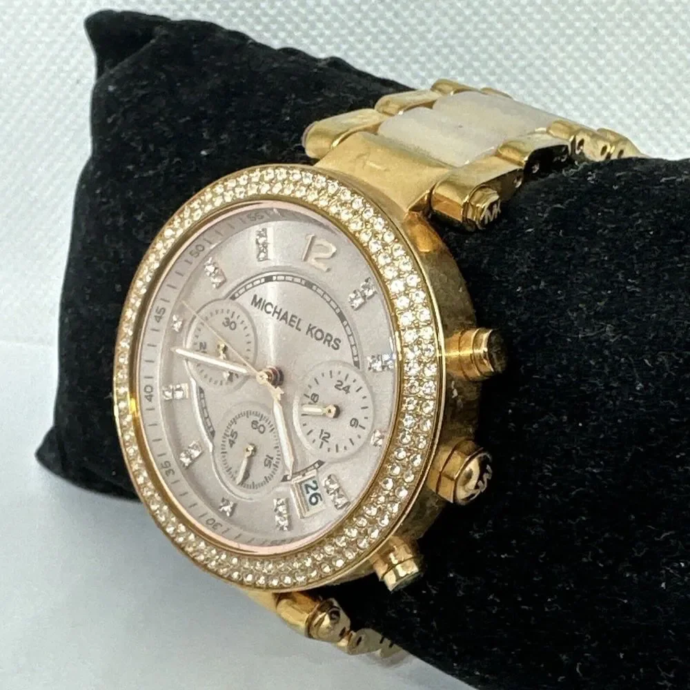 Michael Kors Parker MK5896 Women Rose Gold Analog Dial Quartz Wrist Watch NUL45